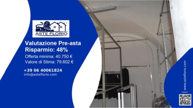 locale commerciale in vendita a Lucera