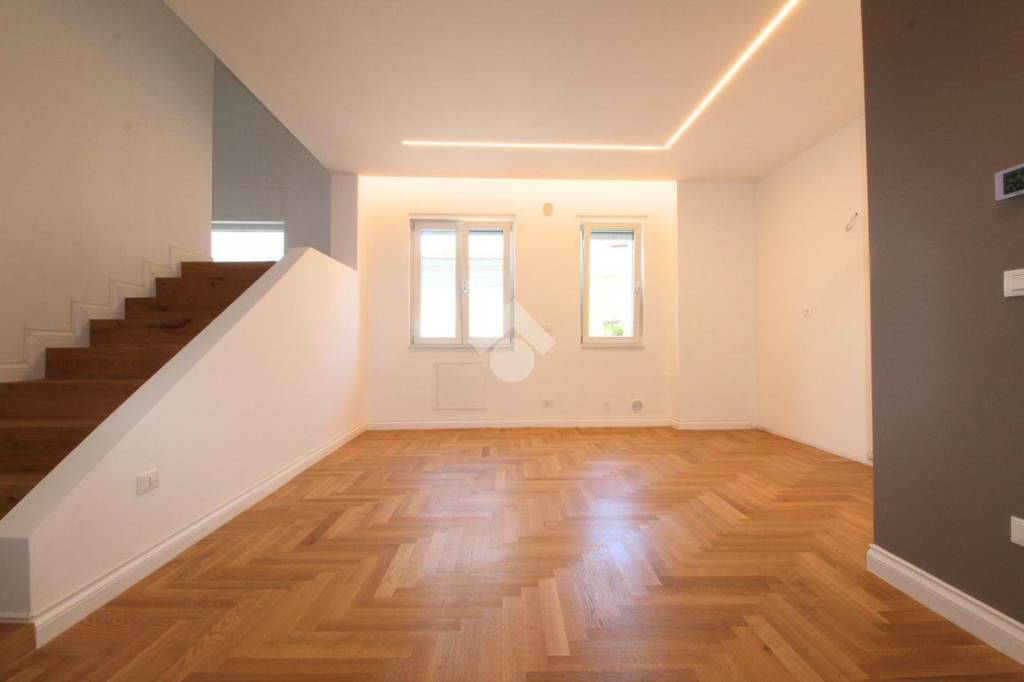 casa indipendente in vendita a Lucera