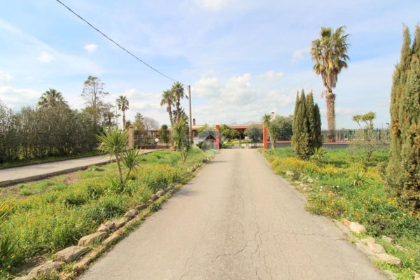 casa indipendente in vendita a Lucera