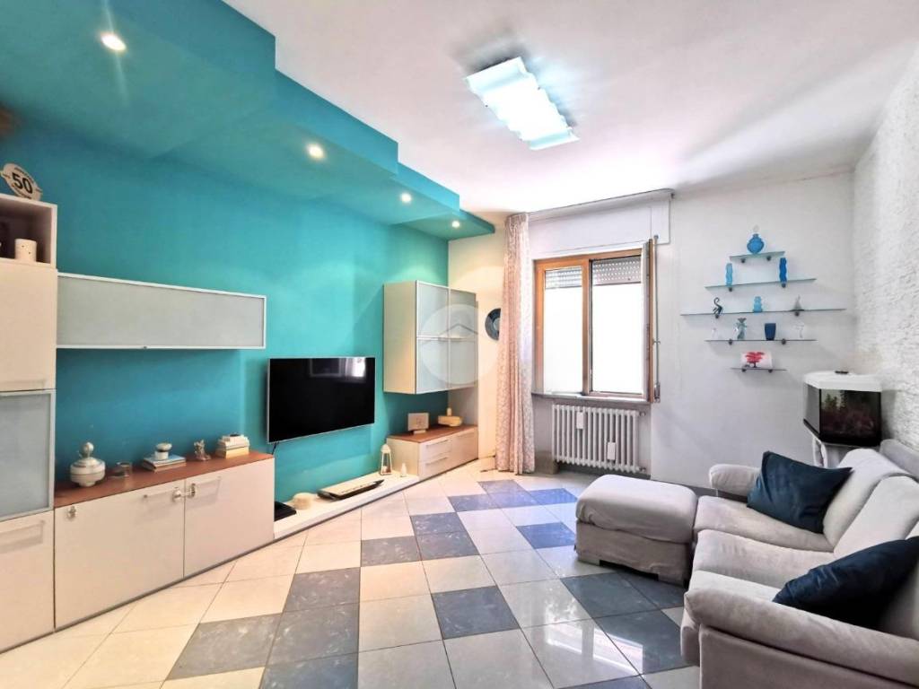 casa indipendente in vendita a Lucera