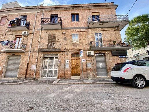 casa indipendente in vendita a Lucera