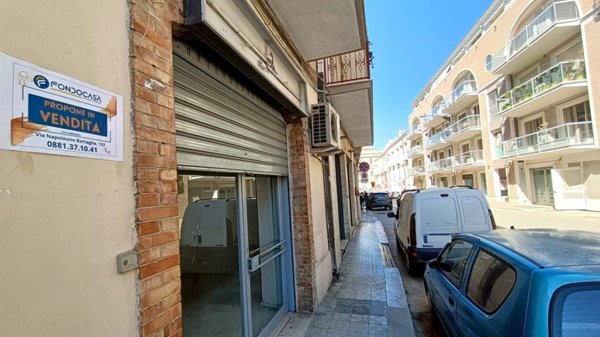 locale commerciale in vendita a Lucera