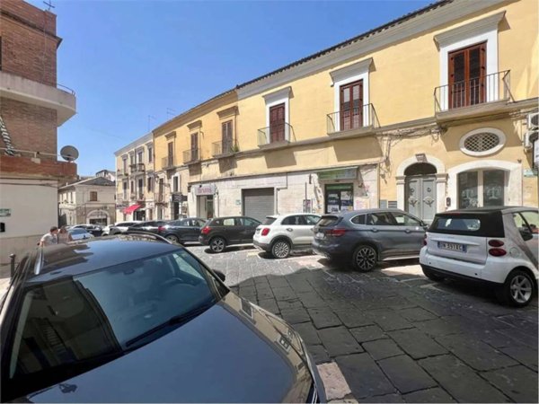 negozio in vendita a Lucera