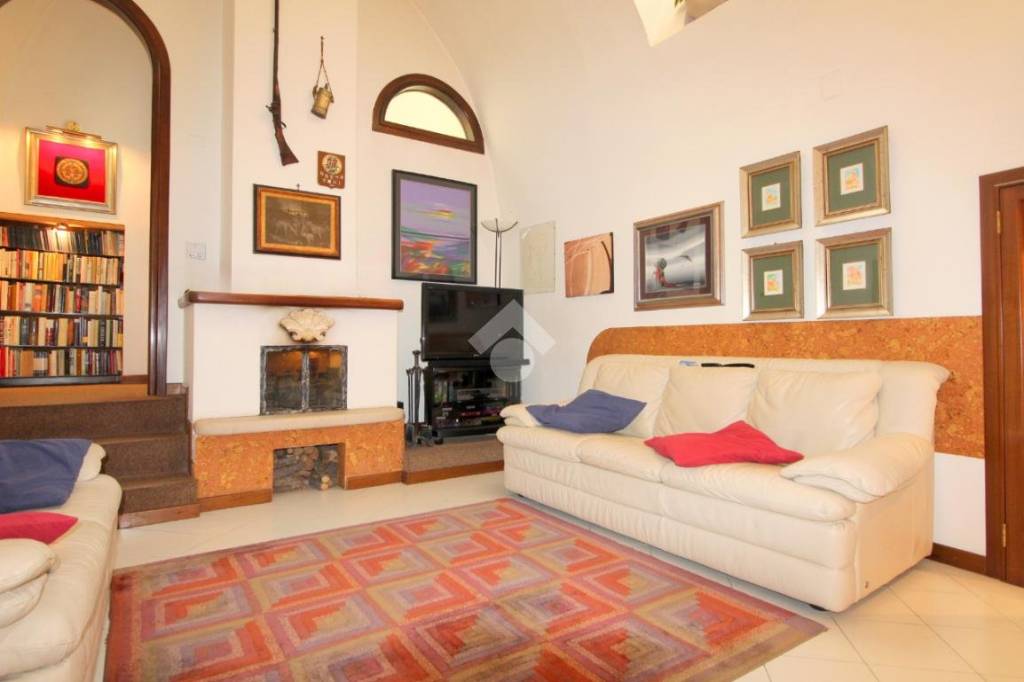 casa indipendente in vendita a Lucera