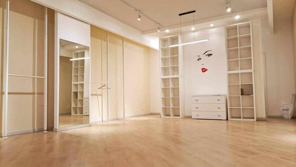 locale commerciale in vendita a Lucera