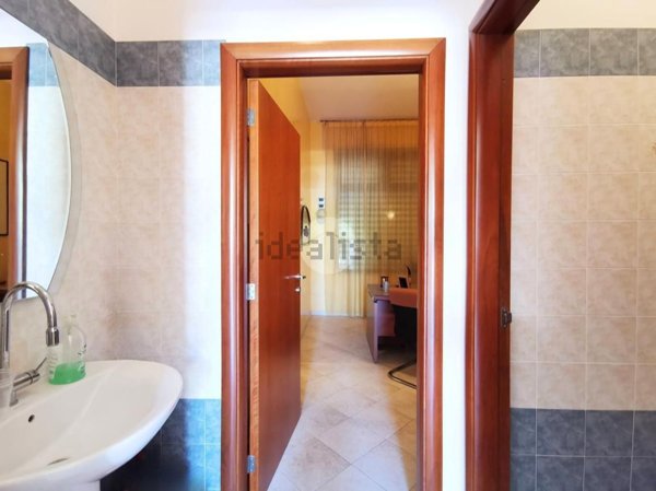 locale commerciale in vendita a Lucera