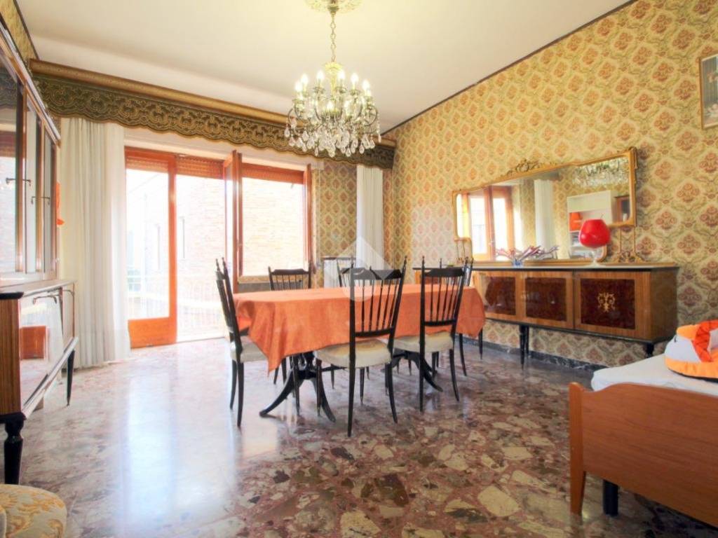 casa indipendente in vendita a Lucera