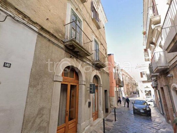 negozio in vendita a Lucera
