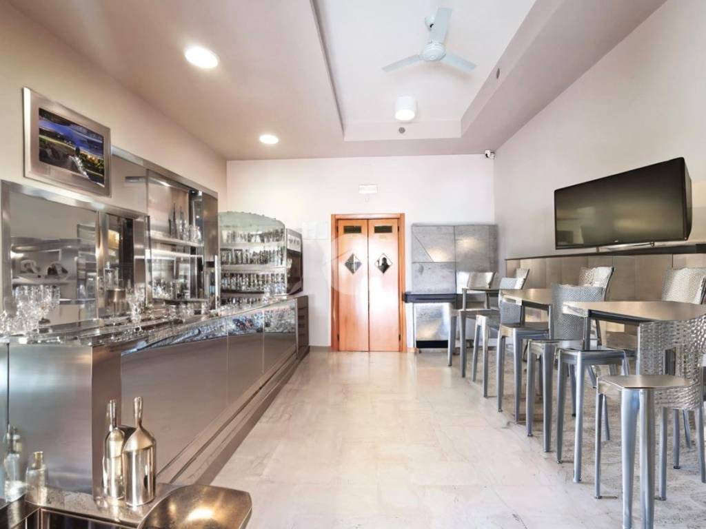 negozio in vendita a Lucera