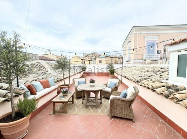 casa semindipendente in vendita a Lucera