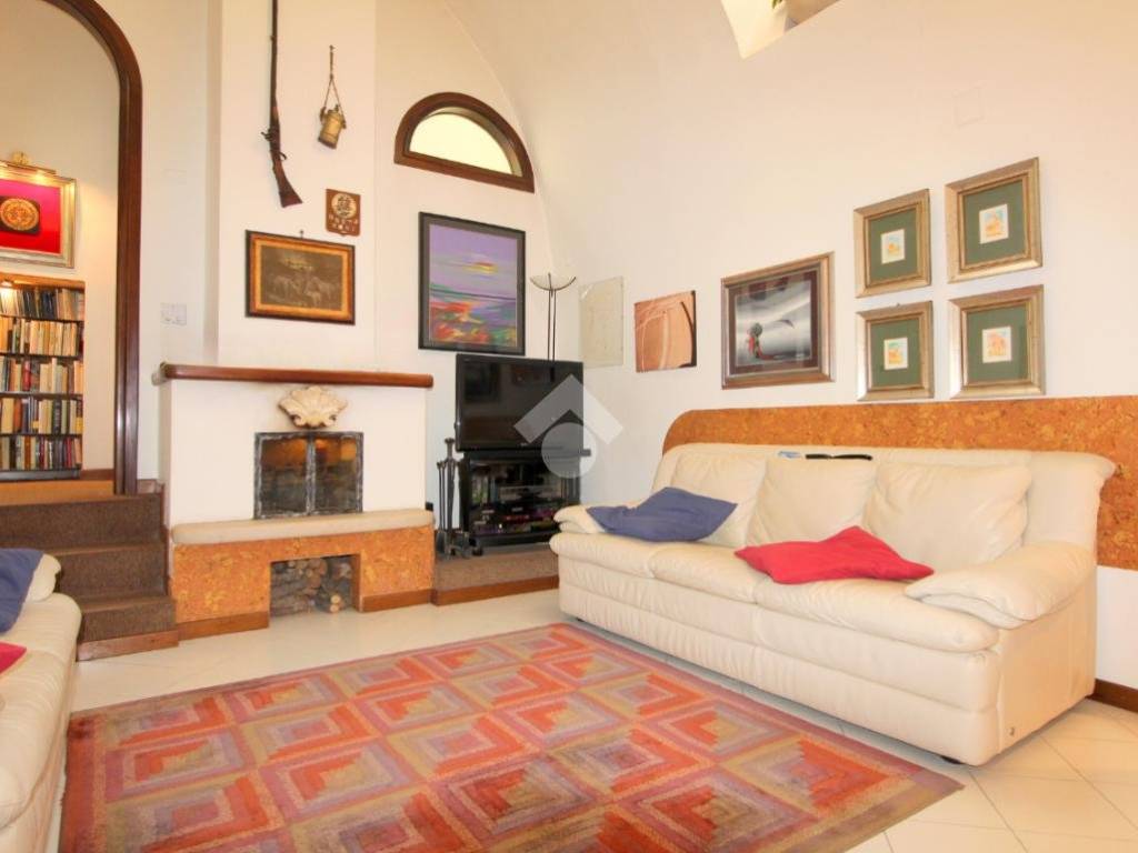 casa indipendente in vendita a Lucera