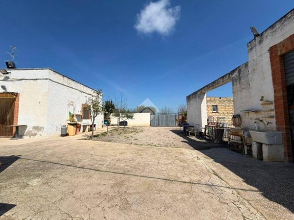 casa indipendente in vendita a Lucera