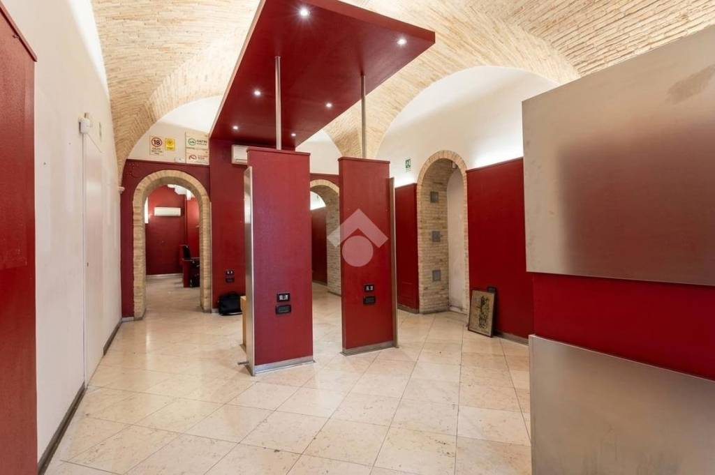 negozio in vendita a Lucera