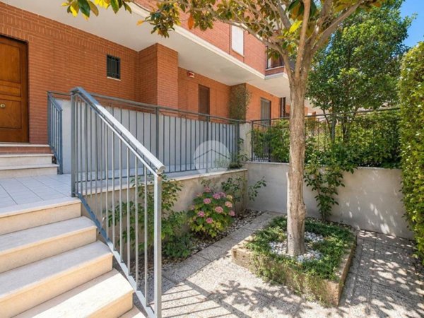 casa indipendente in vendita a Lucera