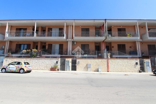casa indipendente in vendita a Lucera