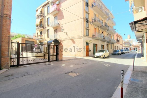 box auto in vendita a Lucera