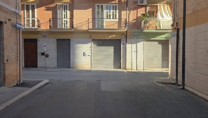 box auto in vendita a Lucera
