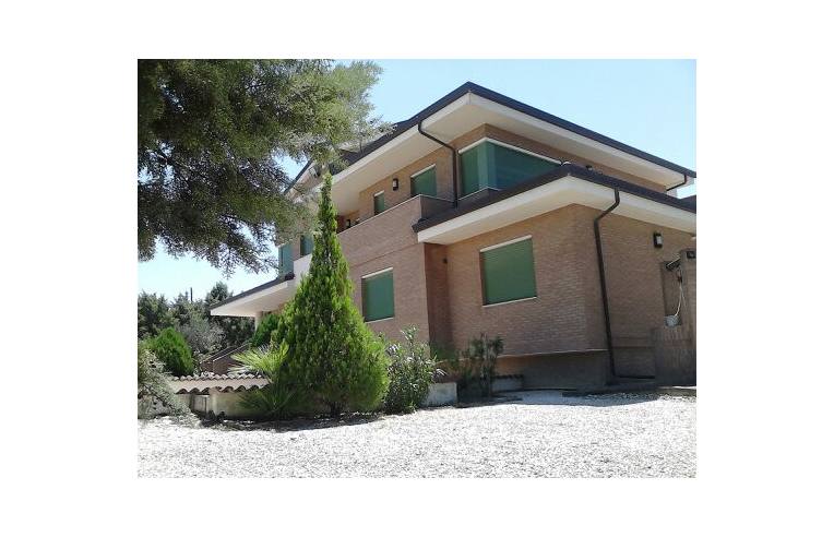 casa indipendente in vendita a Lucera