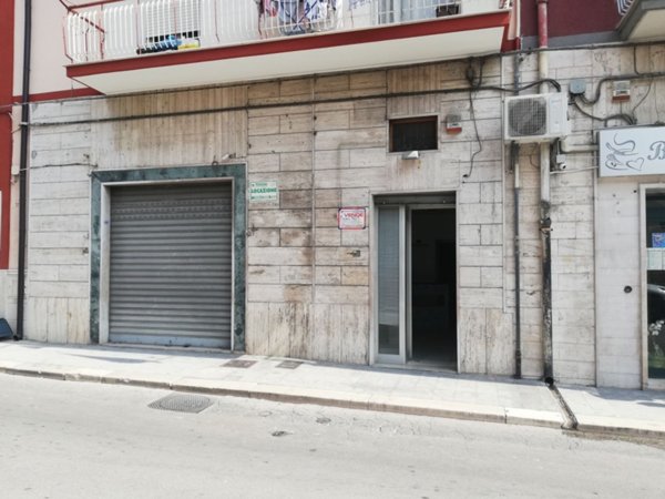 appartamento in vendita a Manfredonia in zona Centro Storico