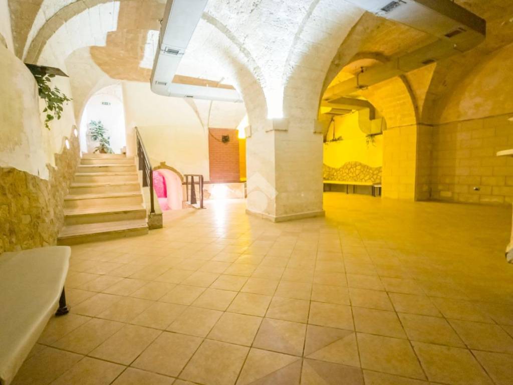 appartamento in vendita a Manfredonia in zona Centro Storico