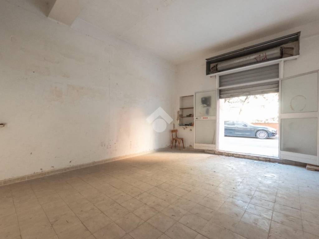 negozio in vendita a Manfredonia
