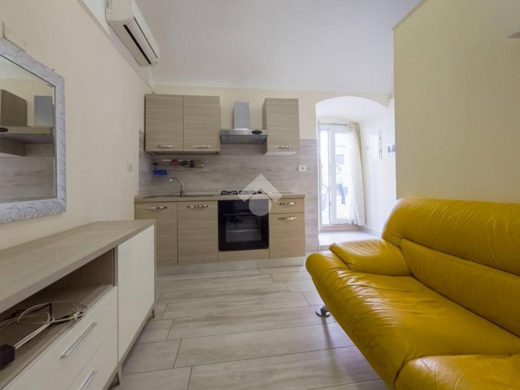 appartamento in vendita a Manfredonia in zona Centro Storico