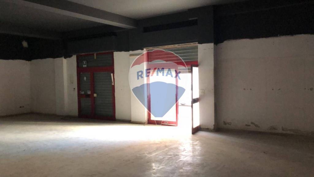 negozio in vendita a Manfredonia