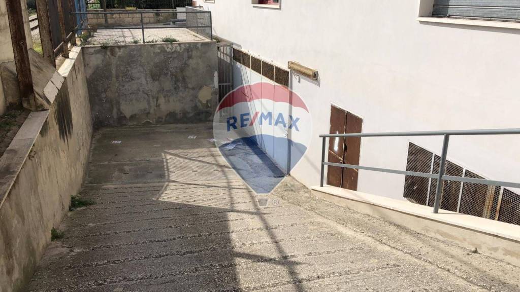 negozio in vendita a Manfredonia