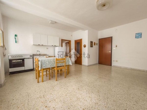 appartamento in vendita a Manfredonia in zona Centro Storico