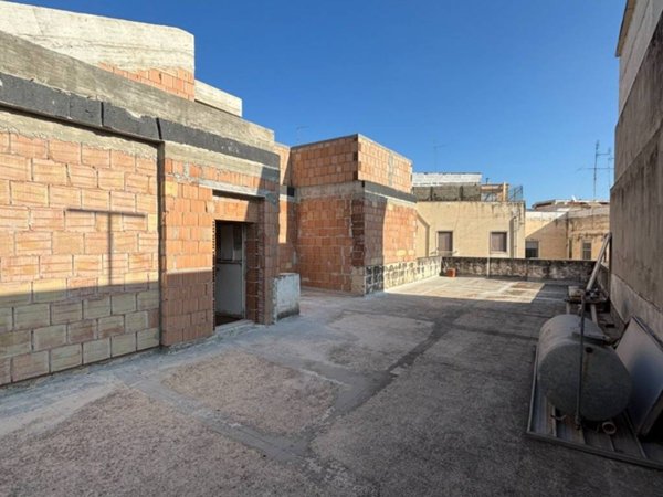 appartamento in vendita a Manfredonia in zona Centro Storico
