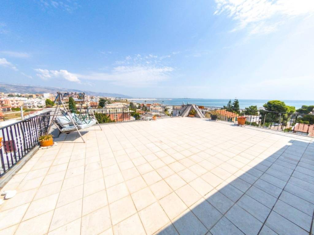 appartamento in vendita a Manfredonia in zona Siponto