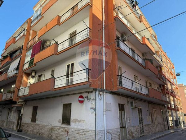 appartamento in vendita a Manfredonia in zona Centro Storico