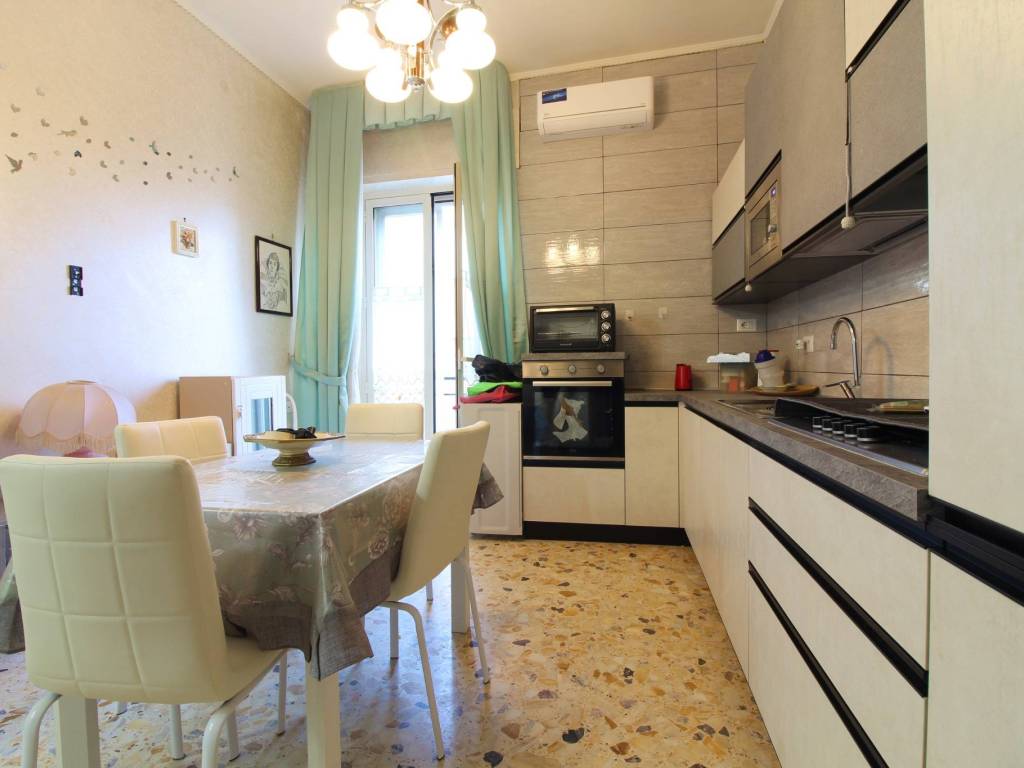 appartamento in vendita a Manfredonia in zona Centro Storico