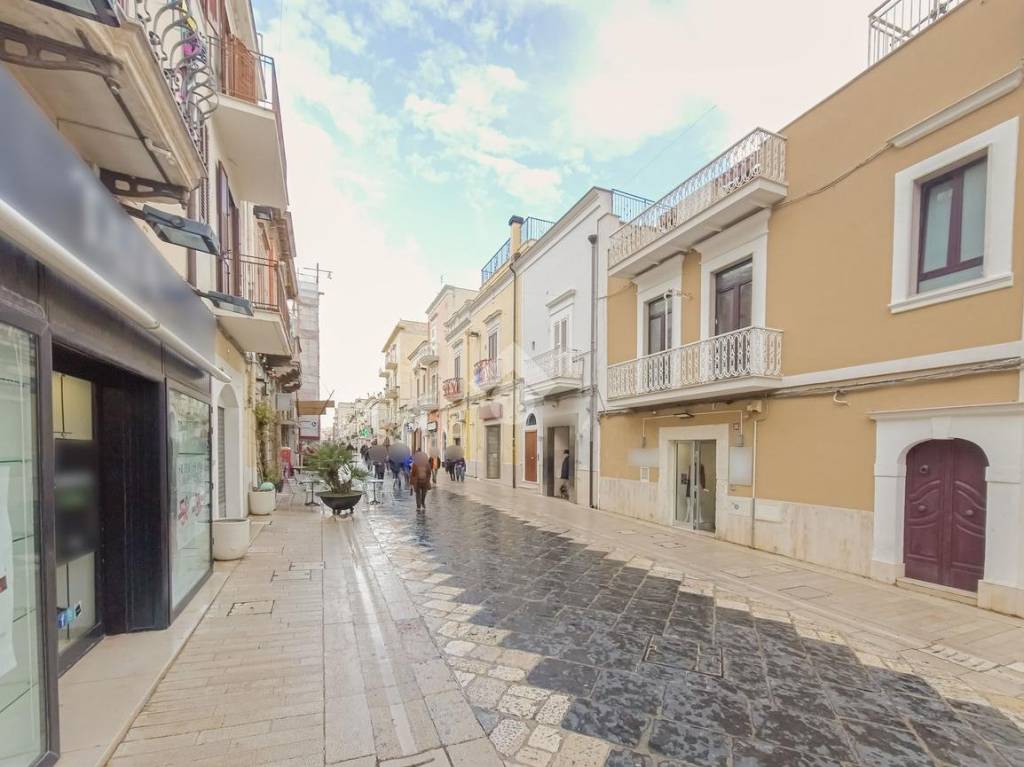 appartamento in vendita a Manfredonia in zona Centro Storico