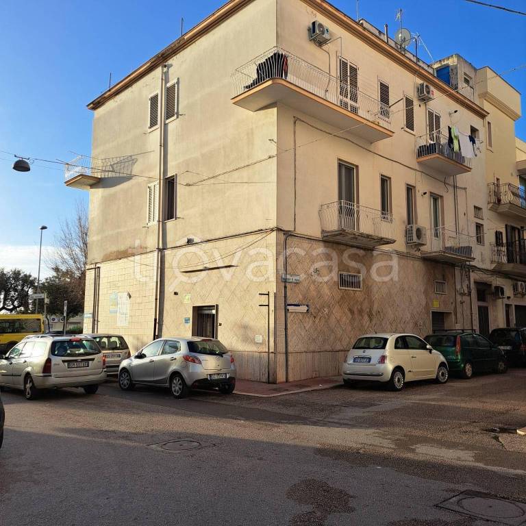 monolocale in vendita a Manfredonia in zona Centro Storico