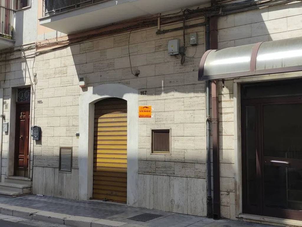 negozio in vendita a Manfredonia