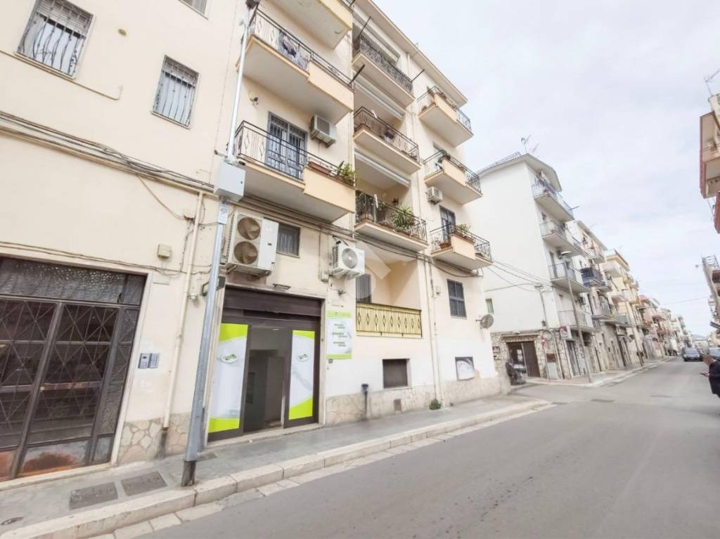 appartamento in vendita a Manfredonia in zona Centro Storico