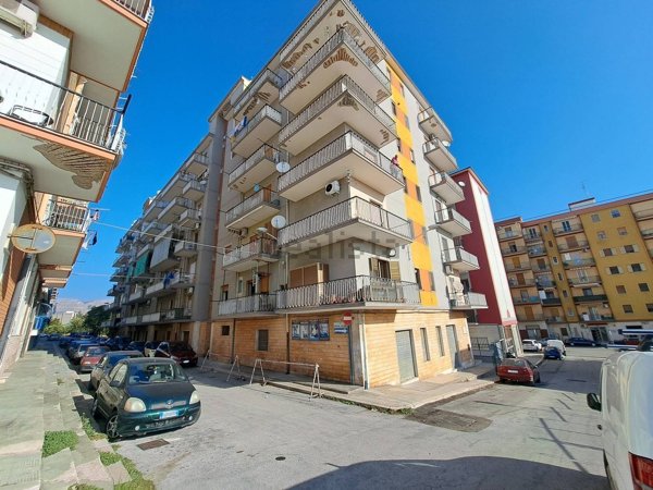 appartamento in vendita a Manfredonia in zona Centro Storico