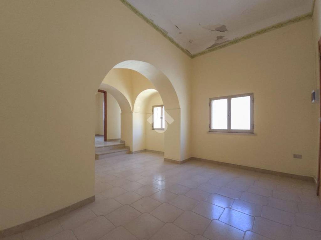 appartamento in vendita a Manfredonia in zona Centro Storico