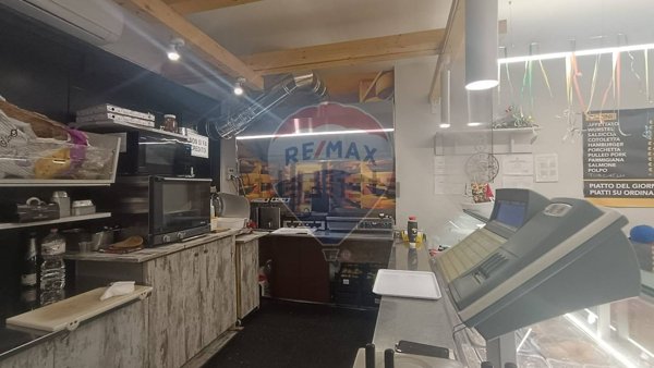 negozio in vendita a Manfredonia