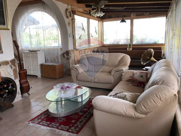 casa indipendente in vendita a Manfredonia in zona Centro Storico