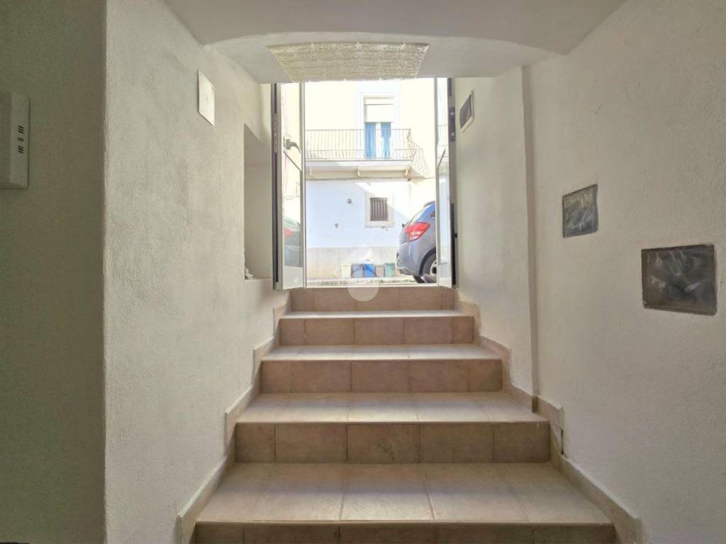 appartamento in vendita a Manfredonia in zona Centro Storico