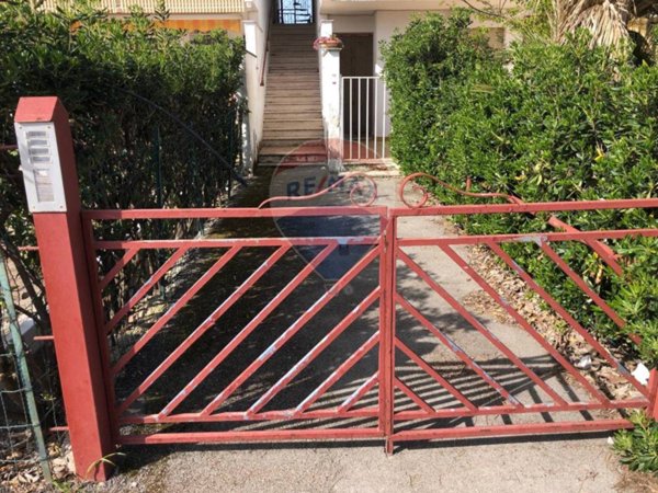 casa indipendente in vendita a Manfredonia in zona Ippocampo