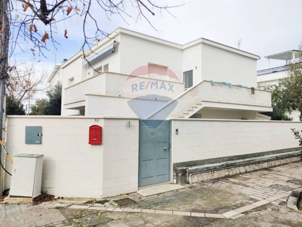 casa indipendente in vendita a Manfredonia in zona Siponto