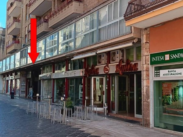 ufficio in vendita a Manfredonia in zona Centro Storico
