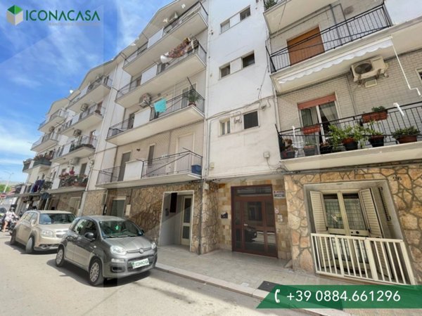 appartamento in vendita a Manfredonia in zona Centro Storico