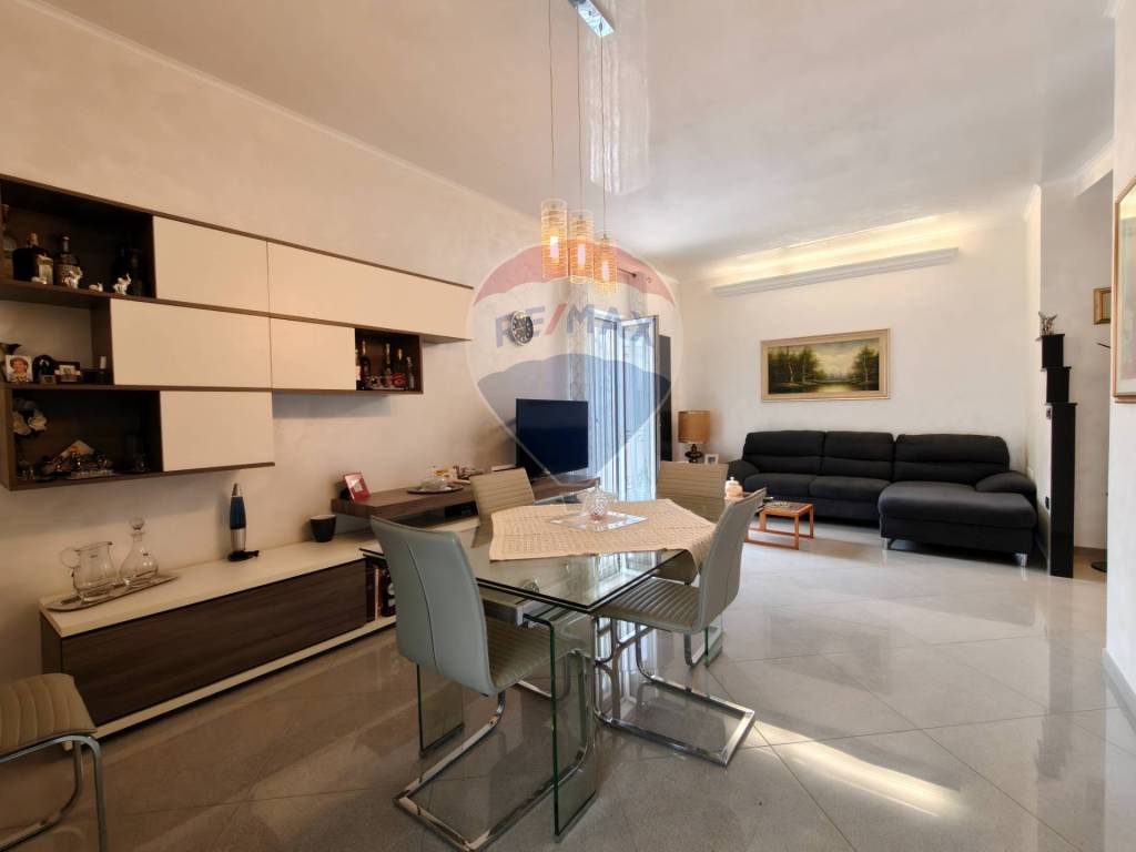 appartamento in vendita a Manfredonia in zona Centro Storico