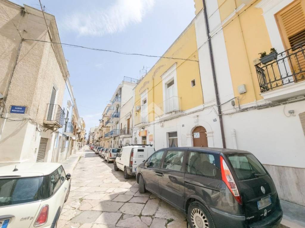 casa indipendente in vendita a Manfredonia in zona Centro Storico