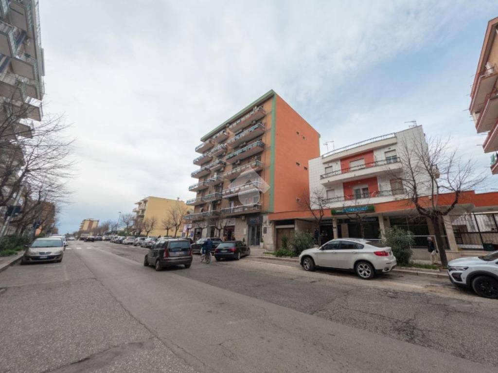 negozio in vendita a Manfredonia in zona Pastini