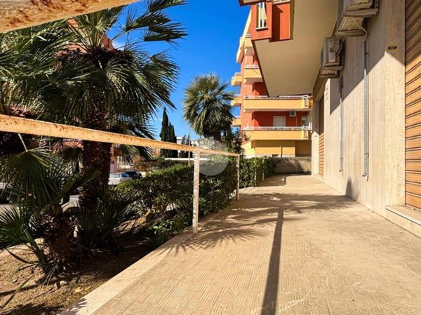 negozio in vendita a Manfredonia